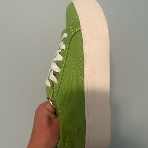Brand New Soda Green Canvas Sneakers with White Soles - Picture 4 of 6